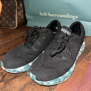 nobull tennis shoes 8.5 women